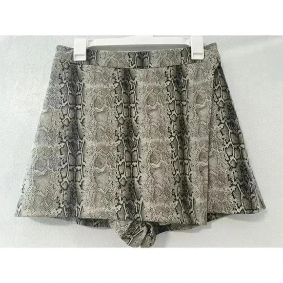 Brown‎ snakeskin shorts / skirts size L - Picture 2 of 5